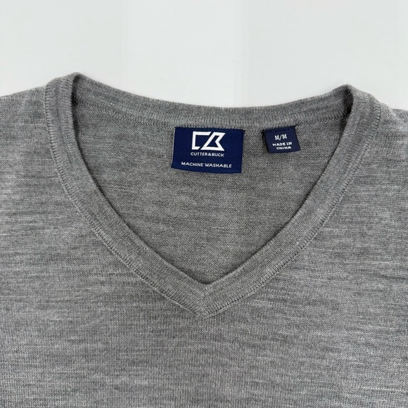 Cutter & Buck Merino Wool Gray V-Neck Sweater Medium Golf Preppy Machine Wash - Picture 4 of 11